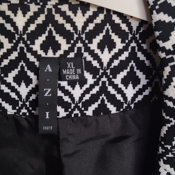 A.Z.I. black & white blazer jacket, XL, EUC - Picture 2 of 3